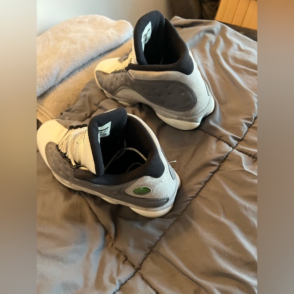 Jordan Shoes - Picture 3 of 7